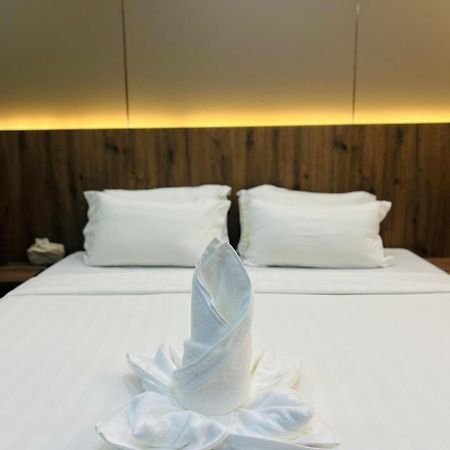Kkia Hotel Кота-Кінабалу Екстер'єр фото